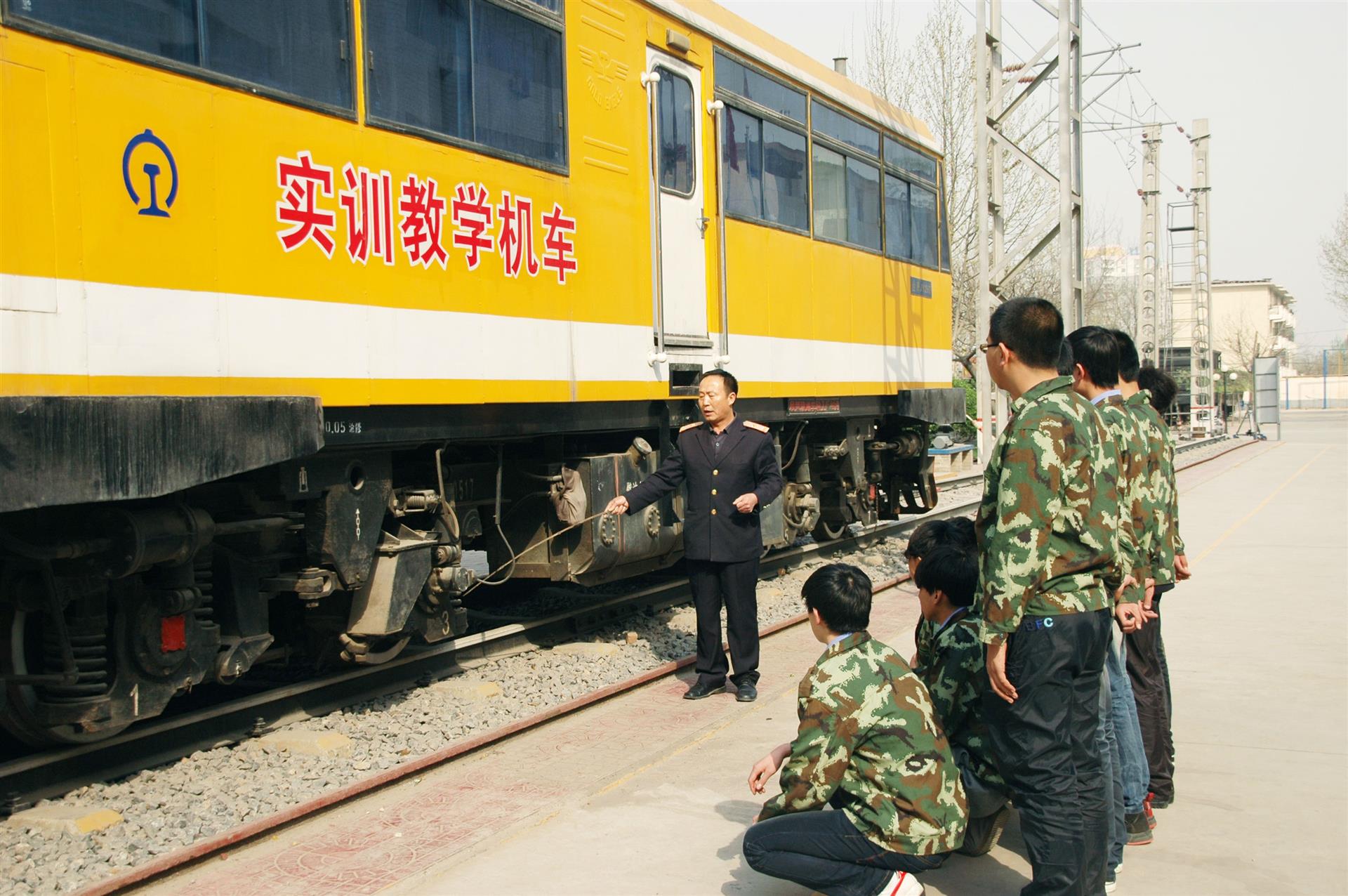 天馳盛世軌道車司機培訓