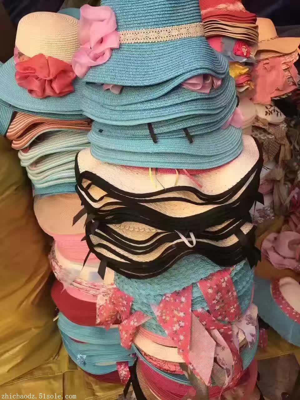 适合女生摆地摊的小商品(适合女生摆地摊的小吃有哪些)