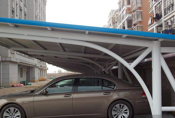 钢结构车棚
