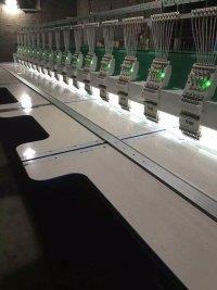 二手繡花機(jī)價(jià)格一萬(wàn)多 繡花服裝機(jī)9針20頭22頭30間距32自動(dòng)剪線